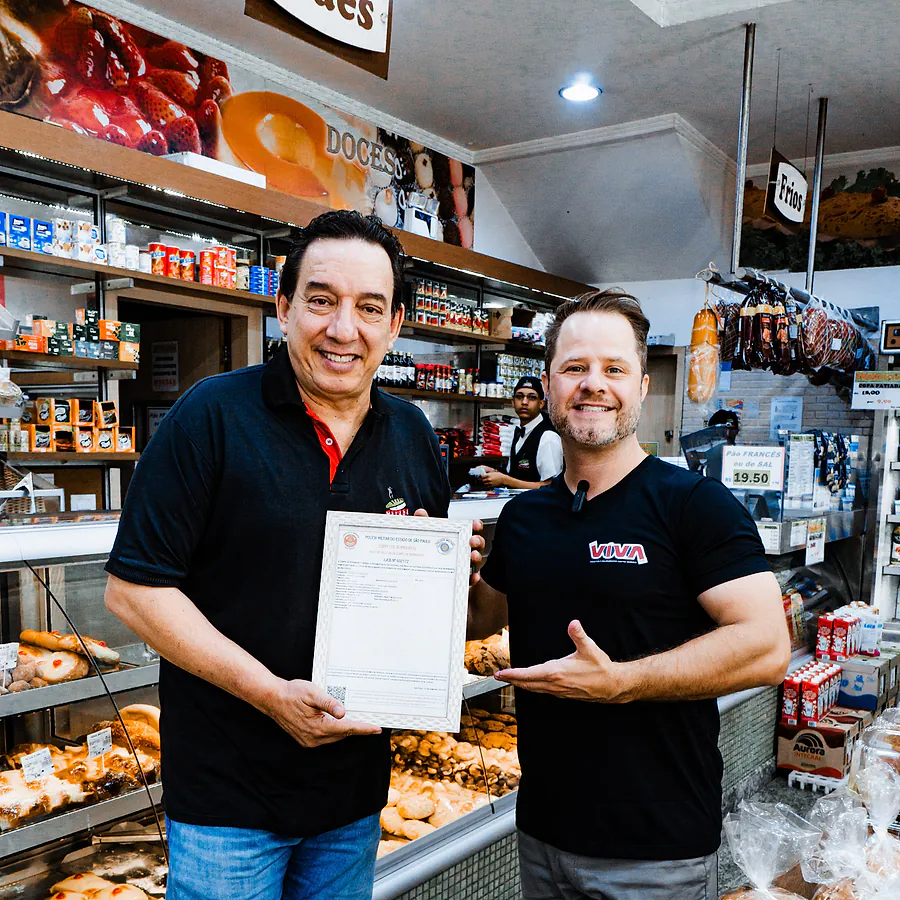 Entrega de laudo em padaria